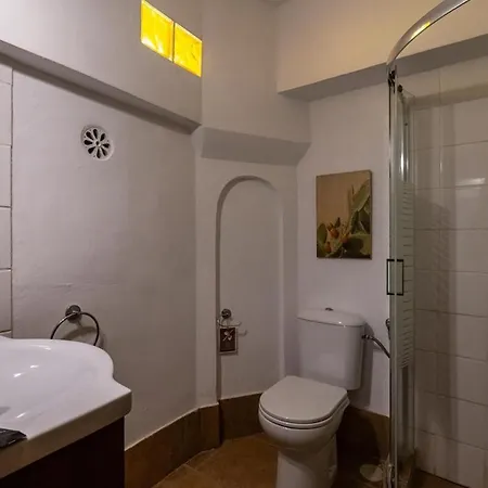 Tzokeika Traditional Settlement Ρίγκλια