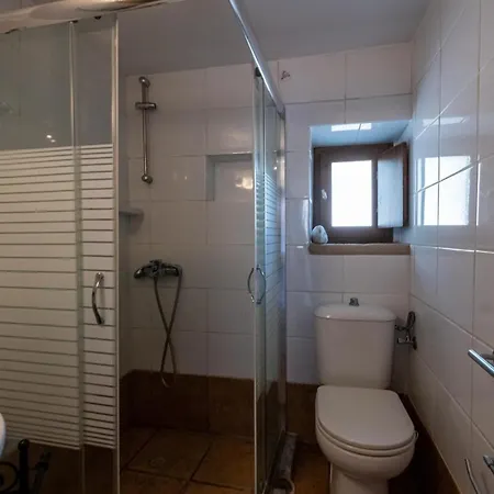 Nyaraló Tzokeika Traditional Settlement *