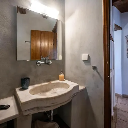 Tzokeika Traditional Settlement Rínglia