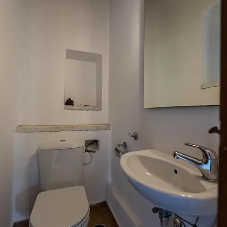 Tzokeika Traditional Settlement * Ρίγκλια