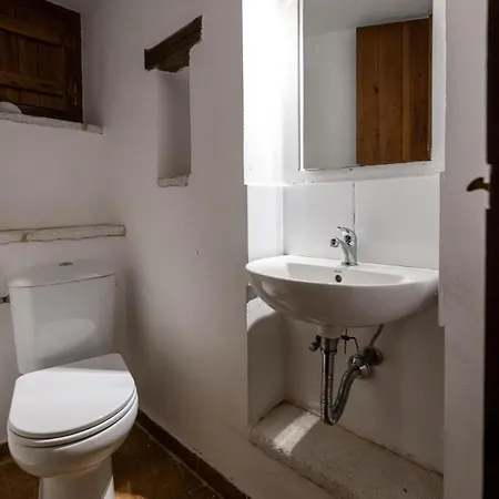 Tzokeika Traditional Settlement * Ρίγκλια