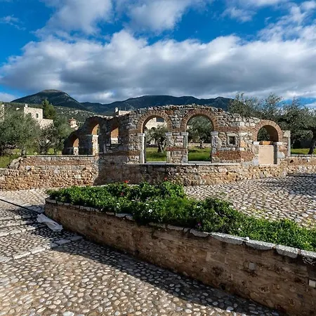 Tzokeika Traditional Settlement Vakantiehuis