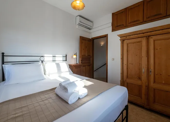 Vakantiehuis Tzokeika Traditional Settlement *