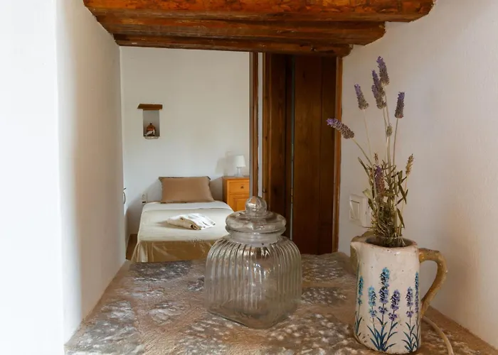 Feriehus Tzokeika Traditional Settlement Riglia