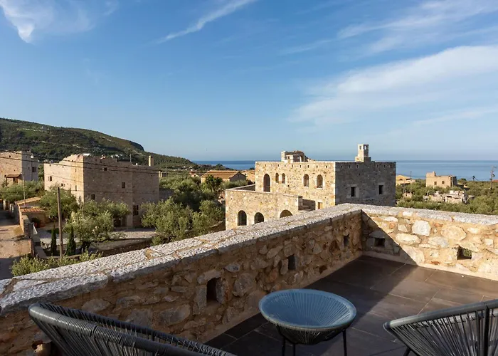 Vakantiehuis Tzokeika Traditional Settlement Riglia