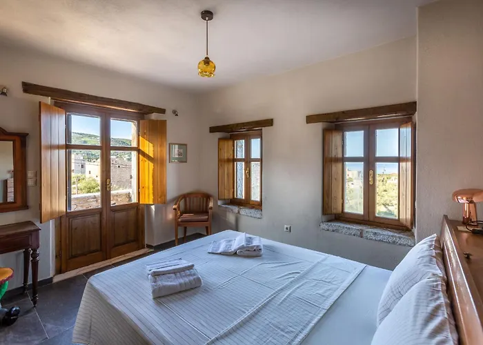 Tzokeika Traditional Settlement Feriehus Riglia