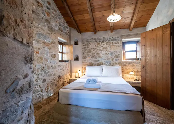 Vakantiehuis Tzokeika Traditional Settlement Riglia